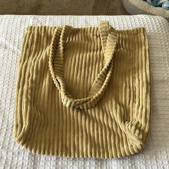 American Eagle Outfitters shoulder bag. - Picture 2 of 4